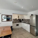 Sunny Apartment