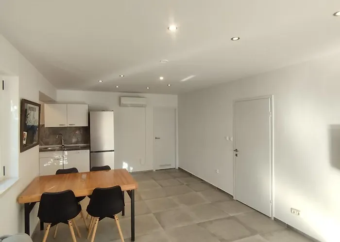 Apartment Sunny Zaboric